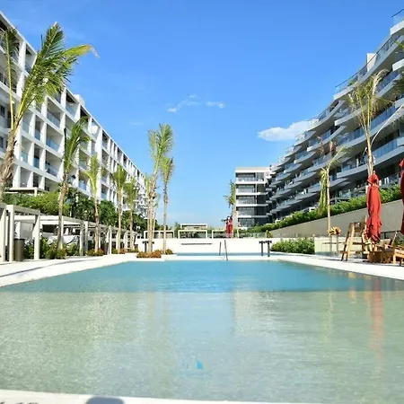 Apartamento Vista Al Mar Lateral Panoramic View,spectacular Building,pools, Morros Zoe Ultimo Piso *