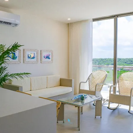 Vista Al Mar Lateral Panoramic View,spectacular Building,pools, Morros Zoe Ultimo Piso